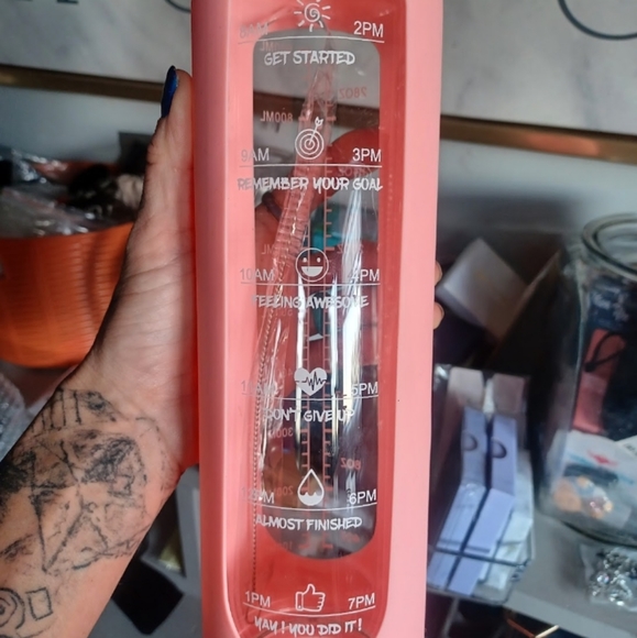 NEFEEKO INSPIRATIONAL QUOTE WATER JUG - Picture 3 of 6